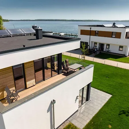Hangar 19 Superior Mit Seeblick H5w2