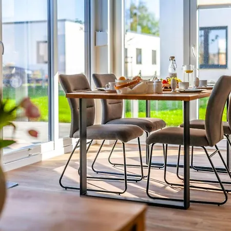 Hangar 19 Superior Mit Seeblick H5w2 * Schwerin (Mecklenburg-Vorpommern)