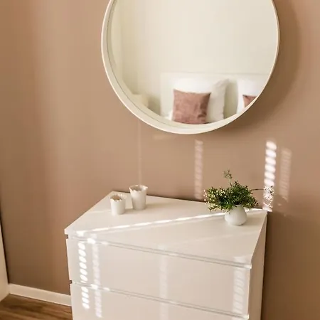 Hangar 19 Superior Mit Seeblick H5w2 Apartament