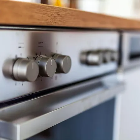 Hangar 19 Superior Mit Seeblick H5w2